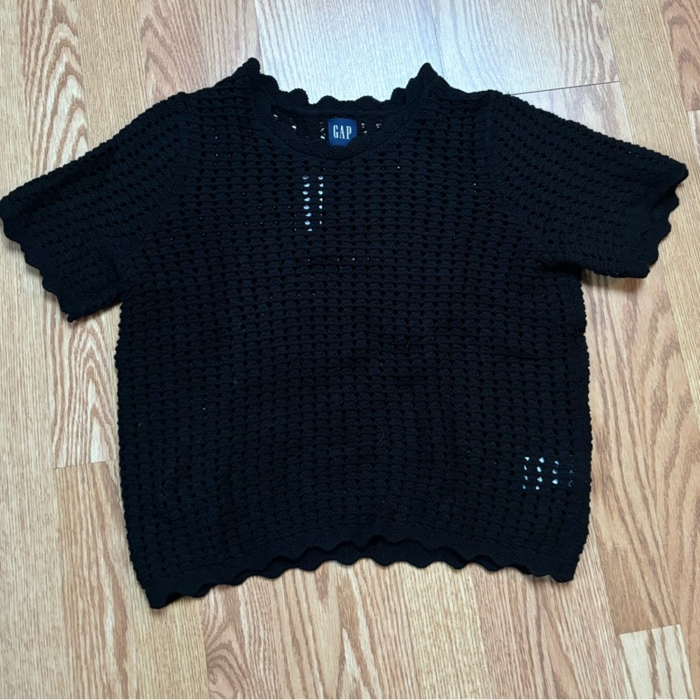 GAP Black Knit Short Sleeve Top